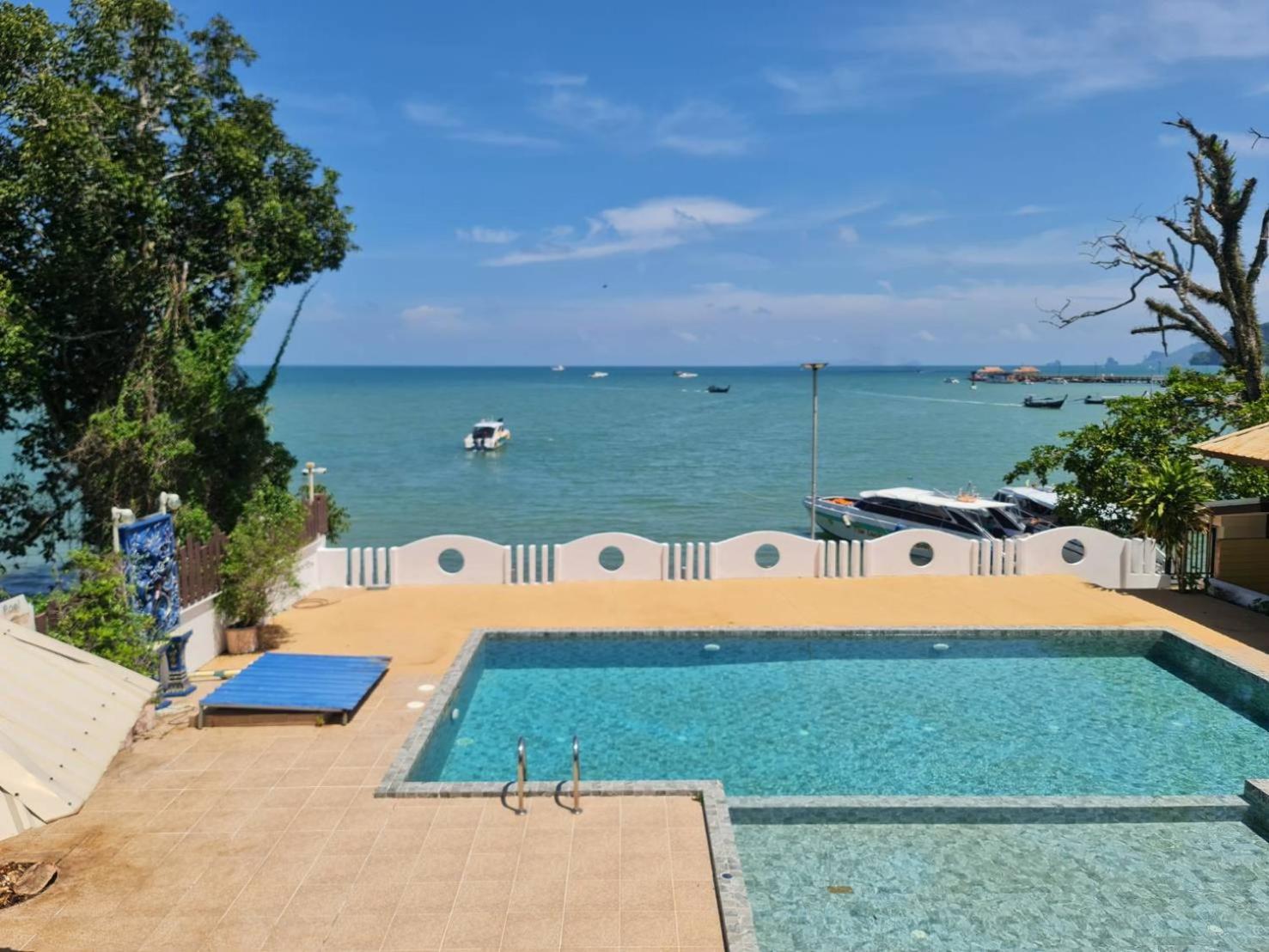 Hotel Chom By The Sea Ao Nam Mao Zewnętrze zdjęcie