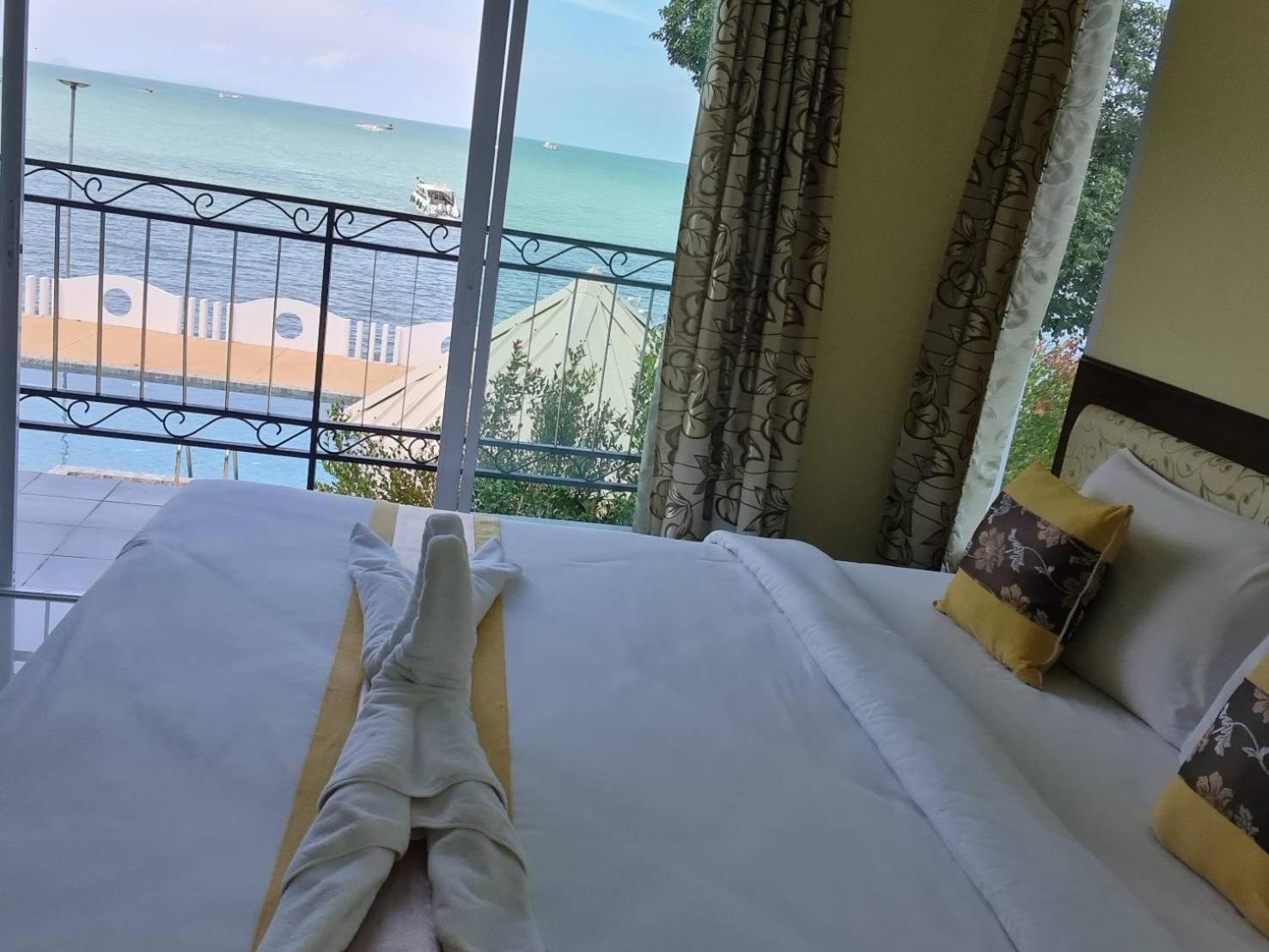 Hotel Chom By The Sea Ao Nam Mao Zewnętrze zdjęcie