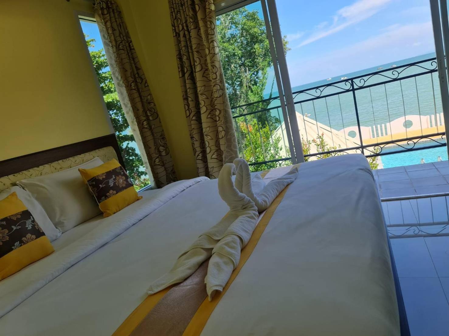 Hotel Chom By The Sea Ao Nam Mao Zewnętrze zdjęcie